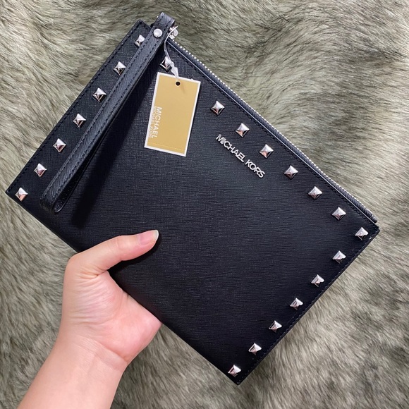 Michael Kors clutches - Picture 2 of 2